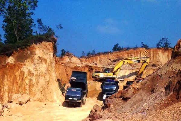 Lỗ hổng trong “cấp phép” cải tạo đất ở Hà Tĩnh