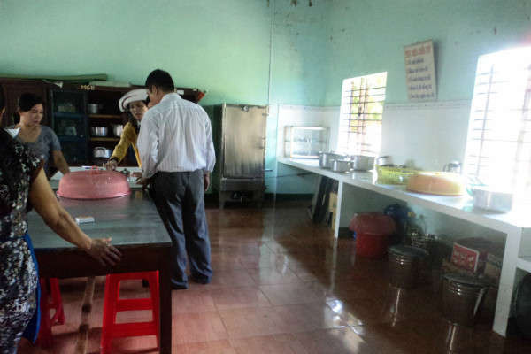 Bình Định: Đẩy mạnh kiểm tra an toàn thực phẩm tại bếp ăn tập thể trong KCN