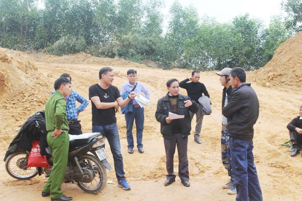 Chủ tịch UBND tỉnh Hà Tĩnh chỉ đạo xử lý khai thác đất trái phép