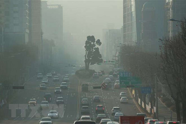 Bụi mịn tiếp tục bao phủ Hàn Quốc, thủ đô Seoul ngột ngạt