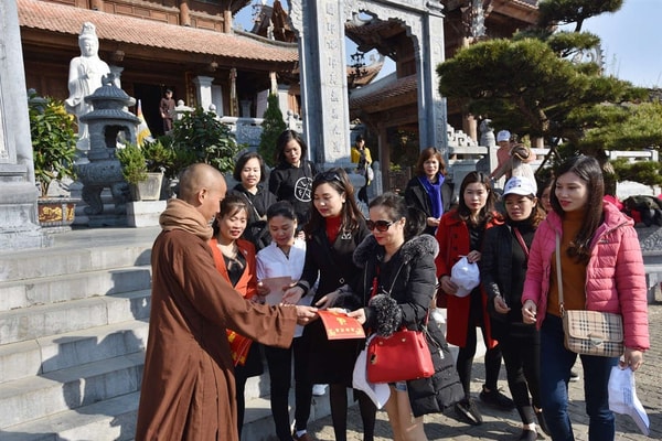 Thích thú trải nghiệm Tết vùng cao tại Lễ hội khèn hoa Fansipan 2019