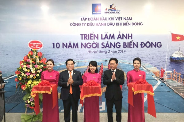 BIENDONG POC “10 năm ngời sáng Biển Đông”