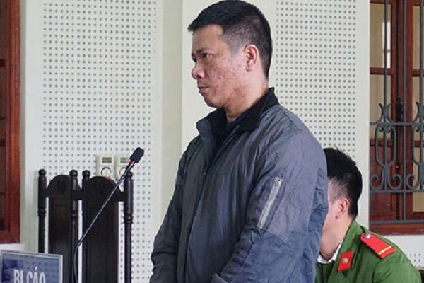Nghệ An: Phạt 18 năm tù nguyên cán bộ Trung tâm PTQĐ TP Vinh lừa đảo