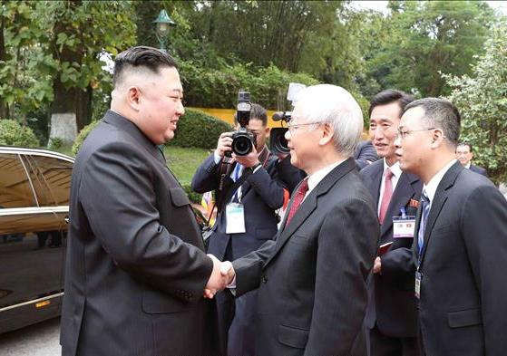 Tổng Bí thư, Chủ tịch nước Nguyễn Phú Trọng đón, hội đàm với Chủ tịch Kim Jong-un
