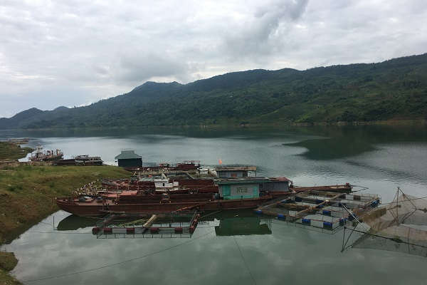 2 người bị lật thuyền mất tích trên lòng hồ thủy điện Sơn La