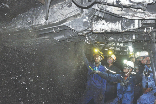 Tập đoàn Than - Khoáng sản Việt Nam (TKV): Áp dụng công nghệ khai thác than hầm lò ngang bằng thế giới