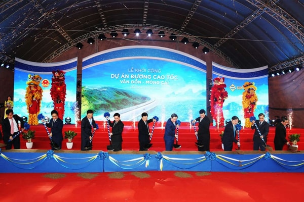 Quảng Ninh: Khởi công tuyến đường cao tốc Vân Đồn - Móng Cái