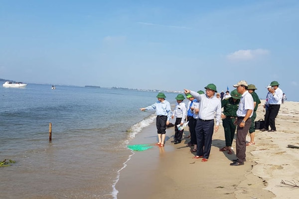 Sẽ theo dõi sát hiện tượng cồn cát nổi bất thường tại biển Cửa Đại, Hội An