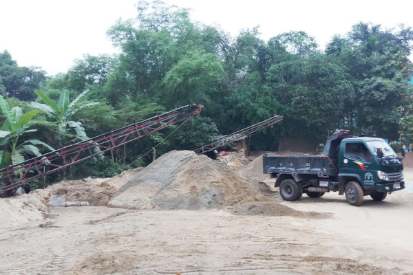Thừa Thiên Huế: Giá cát tăng vọt, tỉnh tìm phương án sản xuất cát nhân tạo