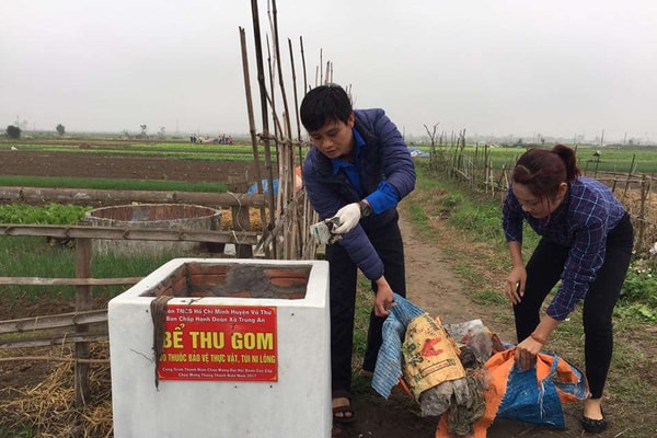 Quản lý rác thải vì môi trường nông thôn bền vững: Loay hoay xử lý