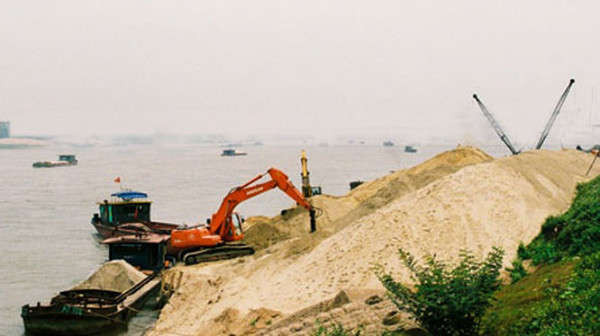 Hà Nội sẽ đấu giá quyền khai thác khoáng sản với 6 mỏ cát