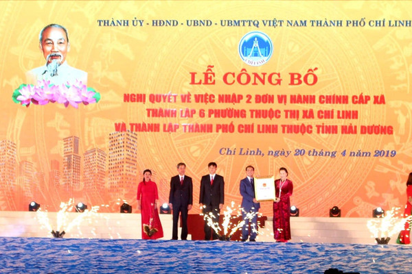 Lễ Công bố Nghị quyết thành lập thành phố Chí Linh, tỉnh Hải Dương