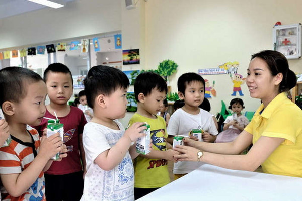Lợi ích kép của Chương trình Sữa học đường Hà Nội