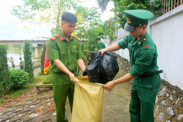 Điện Biên: Ra quân chiến dịch Thanh niên tình nguyện Hè và hưởng ứng phong trào "Chống rác thải nhựa"