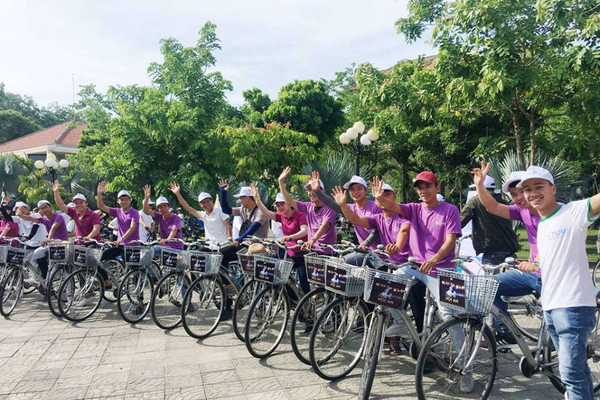 Chia sẻ xe đạp để bảo vệ môi trường tại Hội An