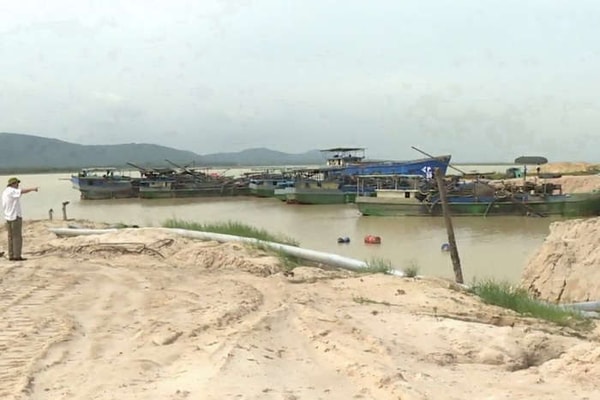 Bình Dương: Siết chặt hoạt động khai thác, kinh doanh cát ở hồ Dầu Tiếng