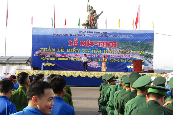 Bình Định: 700 cán bộ, chiến sĩ, đoàn viên thanh niên tham dự Lễ mít tinh hưởng ứng Ngày Môi trường thế giới, Ngày Đại dương thế giới