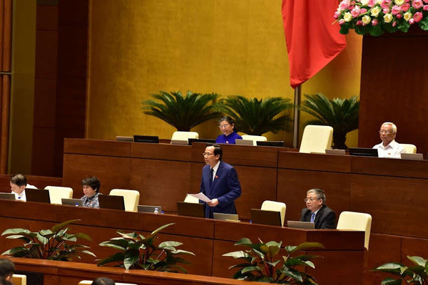 Bộ trưởng Đào Ngọc Dung giải trình Đại biểu Quốc hội về đề xuất tăng tuổi nghỉ hưu