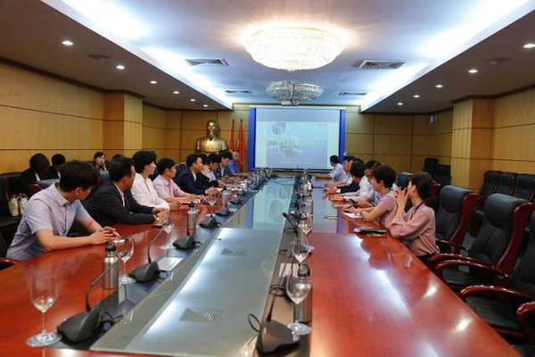 Thứ trưởng Võ Tuấn Nhân tiếp và làm việc với Đoàn cán bộ Thành phố Gyeongju (Hàn Quốc) về vấn đề xử lý nước thải