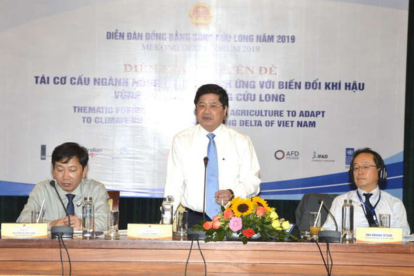 Tập đoàn Việt - Úc: Tham gia hội nghị tìm giải pháp nuôi tôm thích nghi với biến đổi khí hậu