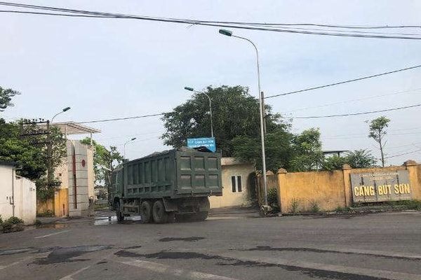 Hà Nam: Nhiều vi phạm tại Cảng Bút Sơn