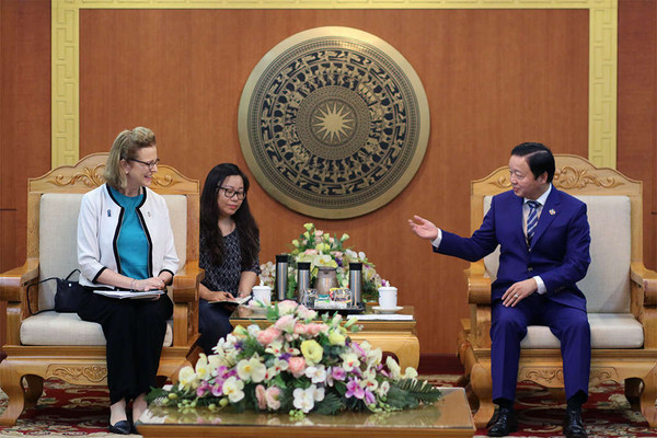 Bộ trưởng Trần Hồng Hà làm việc với đại điện UNDP và Đại sứ Na Uy tại Việt Nam