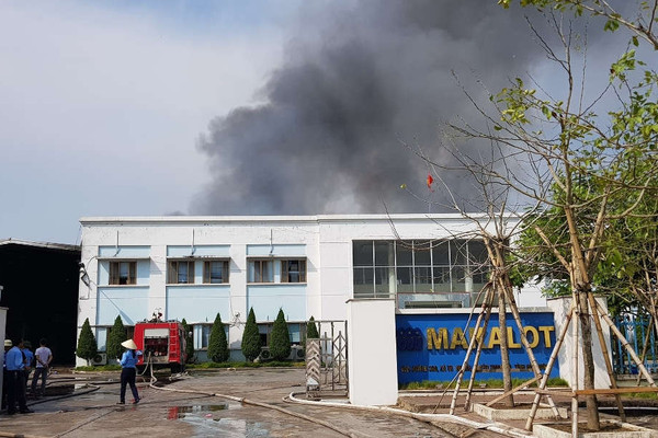 Hải Dương: Cháy lớn tại công ty may Makalot