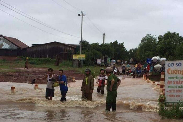 Đắk Lắk: Mưa lớn kéo dài gây ngập ở nhiều địa phương