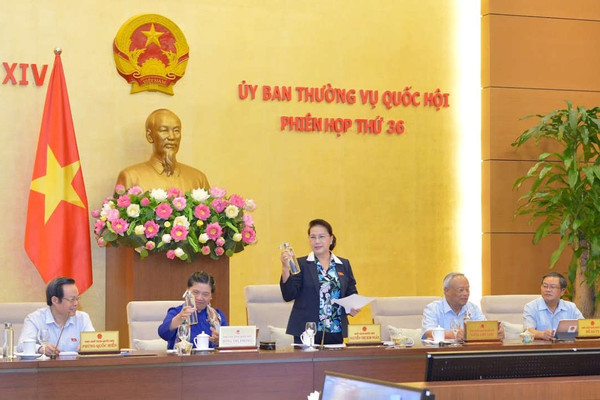 Chủ tịch Nguyễn Thị Kim Ngân biểu dương tinh thần bảo vệ môi trường tại Quốc hội