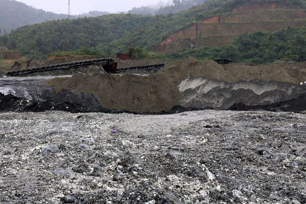 Lào Cai: Bổ sung 03 điểm mỏ đấu giá khai thác khoáng sản
