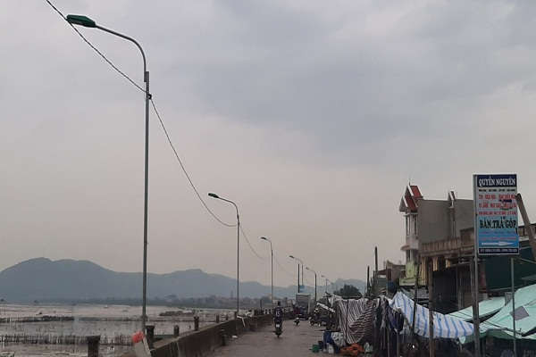 Hậu Lộc (Thanh Hóa): Hàng loạt bóng đèn chiếu sáng từ dự án 2 năm không hoạt động