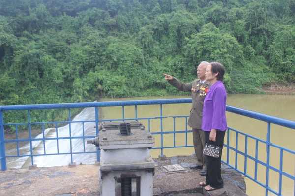 Những người con Thủ đô ngược ngàn vì nghĩa lớn