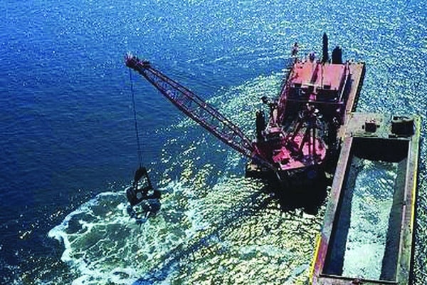 Vi phạm pháp luật tài nguyên môi trường biển có thể bị phạt tới 1 tỷ đồng