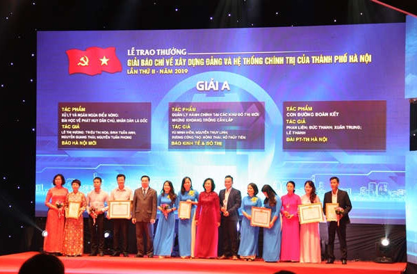 Hà Nội trao 6 giải A báo chí về xây dựng Đảng và phát triển văn hóa