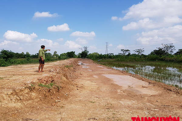 Triệu Sơn (Thanh Hóa): Dự án nâng cấp đê hữu sông Hoàng thi công "rùa bò" khiến người dân bức xúc