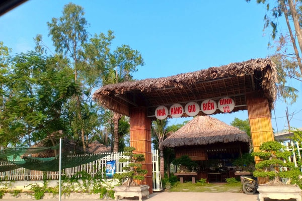 Hải Phòng: Nhiều công trình vẫn hiên ngang đe dọa an toàn cầu Bạch Đằng
