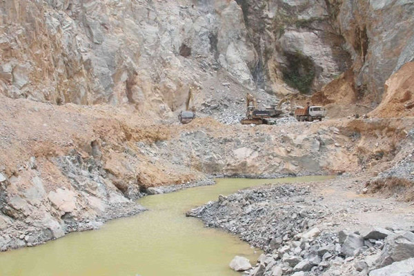 Thừa Thiên Huế: Hàng loạt mỏ đá gây ô nhiễm môi trường