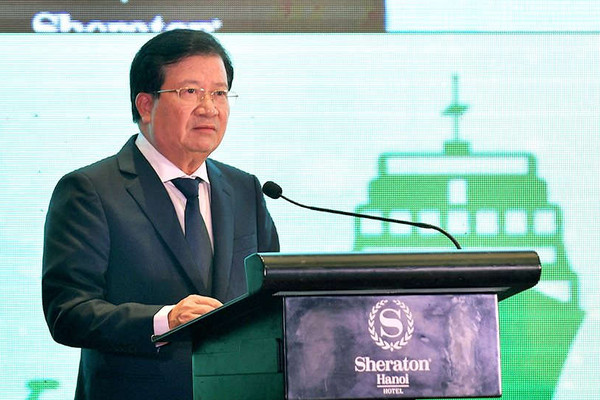 Phó Thủ tướng Trịnh Đình Dũng gợi ý tìm giải pháp phát triển giao thông thông minh, giảm phát thải