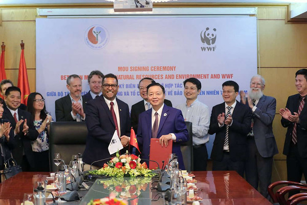 Bộ Tài nguyên và Môi trường ký hợp tác với WWF tại Việt Nam