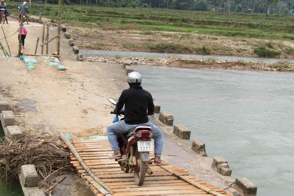 Bình Định: Cầu An Liên bị sập chia cắt 1.600 hộ dân hai xã An Dũng, An Vinh huyện An Lão 