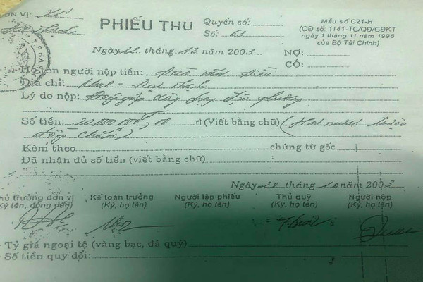 Tiếp bài thu tiền trái luật tại Mê Linh: Giả mạo phiếu thu hợp thức hóa sai phạm