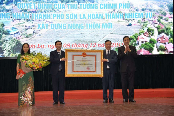 Công bố thành phố Sơn La hoàn thành xây dựng NTM