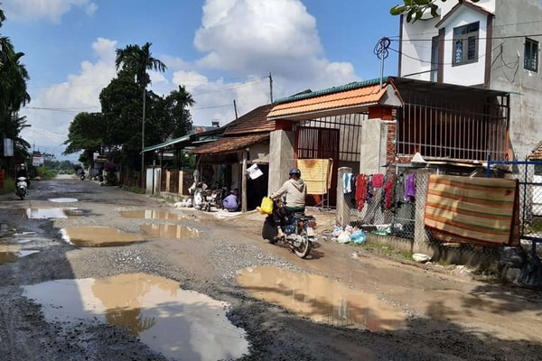 Dự án Cao tốc Đà Nẵng - Quảng Ngãi: Chây ì hoàn trả các tuyến đường phục vụ thi