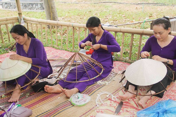 Thừa Thiên Huế: Phát triển làng nghề gắn với du lịch, bảo vệ môi trường