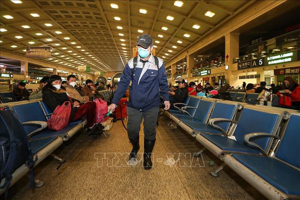 Vũ Hán - Trung Quốc: Đóng cửa sân bay, nhà ga, yêu cầu người dân không ra khỏi nhà