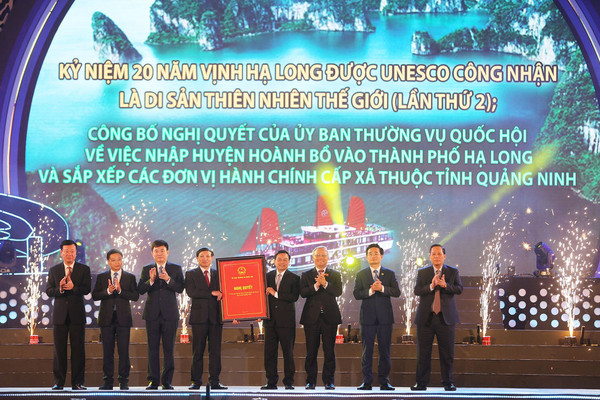  Kỷ niệm 20 năm vịnh Hạ Long được UNESCO công nhận là Di sản thiên nhiên thế giới lần hai 