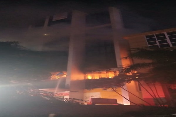 TP. Thanh Hóa: Cháy tòa nhà dầu khí, 14 người thương vong