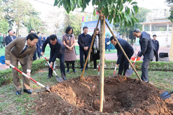Nam Định: Tết trồng cây, phát động trồng mới hơn 50 ha rừng phòng hộ ven biển
