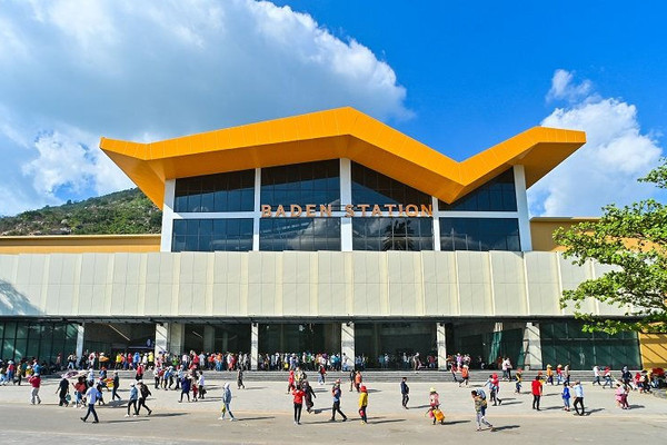 Có gì bên trong ‘nhà ga cáp treo lớn nhất thế giới’ tại Tây Ninh