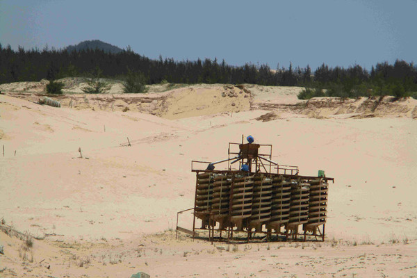 Bình Định đóng cửa 14 mỏ khoáng sản titan tại xã Mỹ Thành
